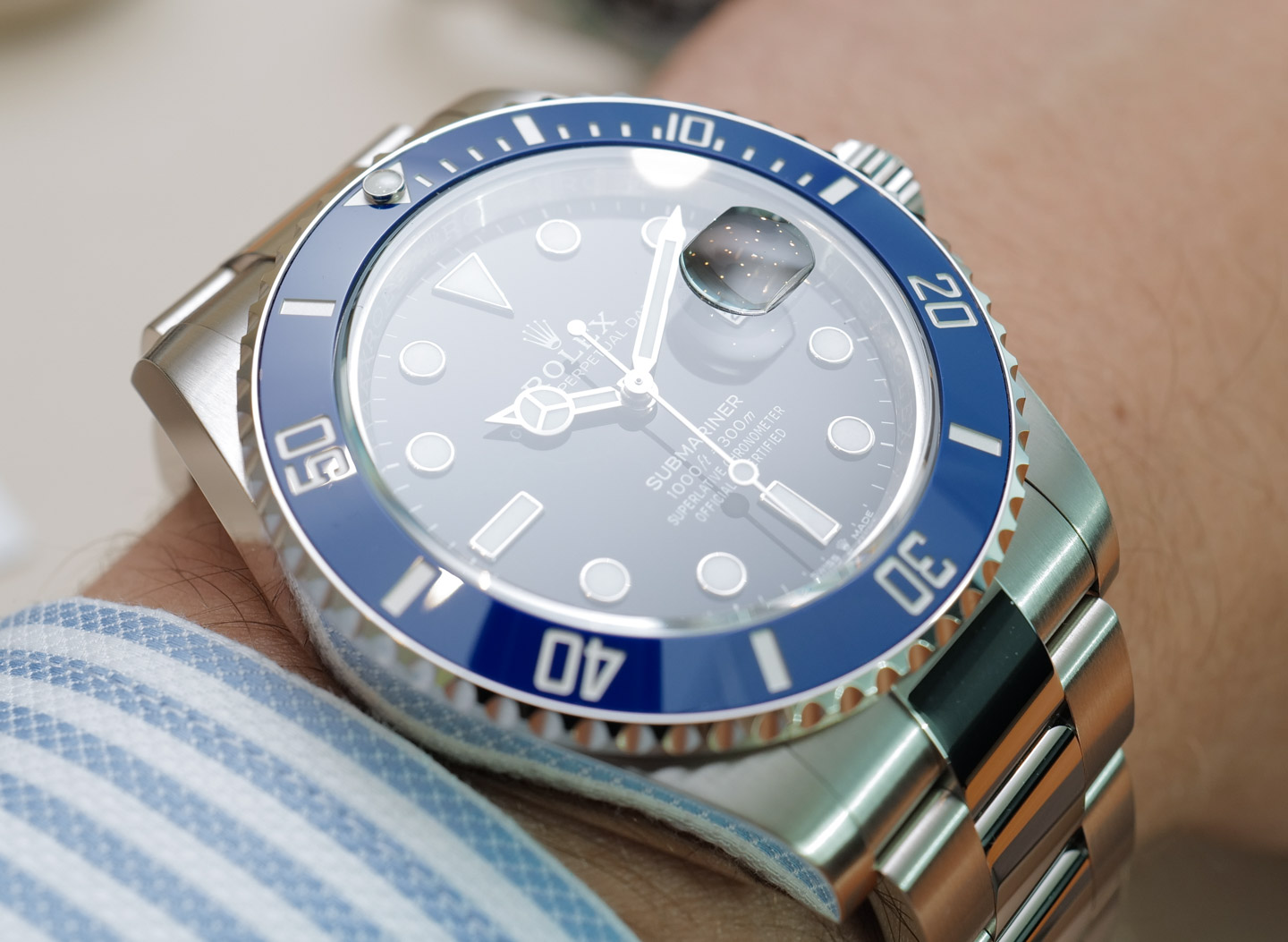 Rolex-Submariner-126619LB-watch-6.jpg