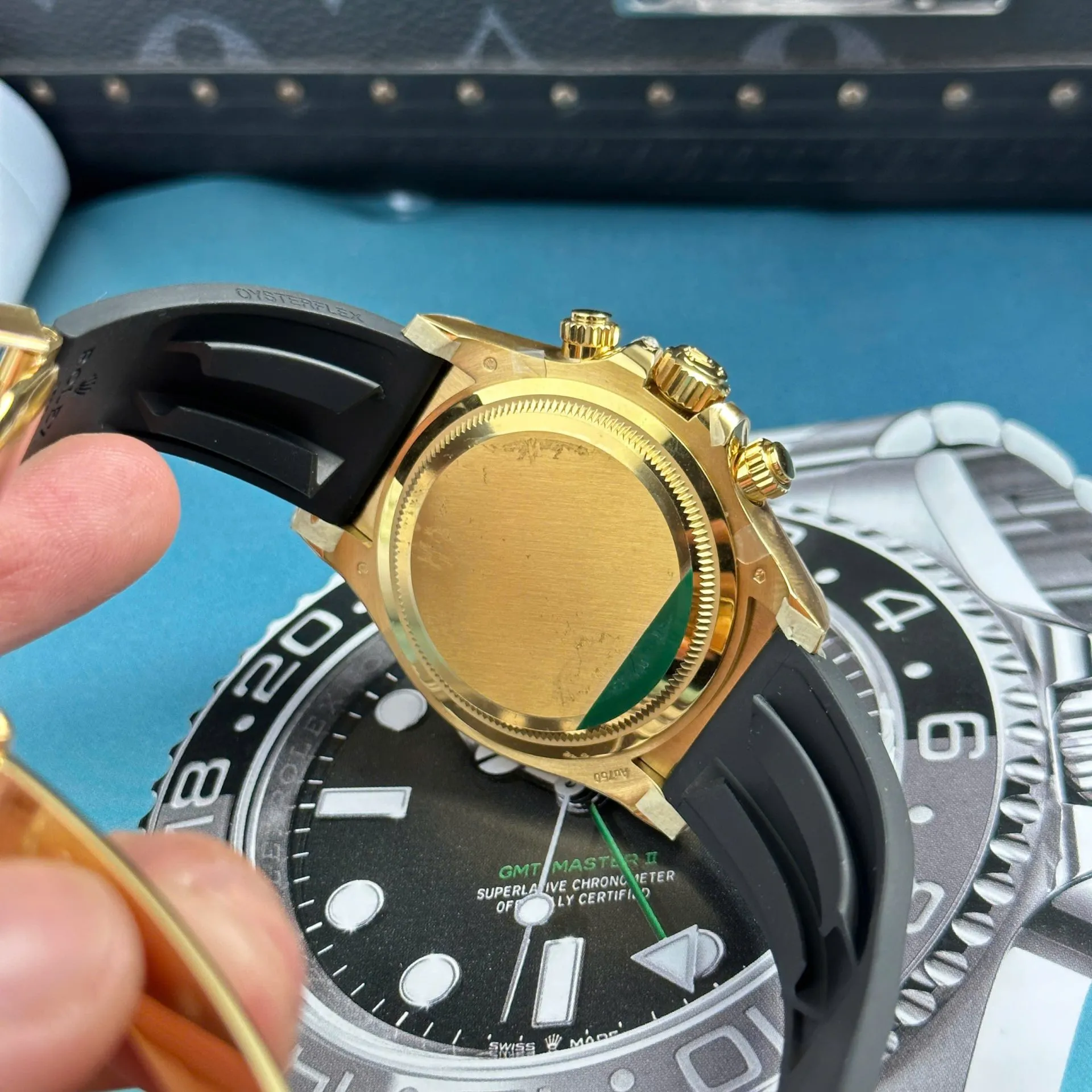 Superclone-Rolex-Daytona-40-mm-126518LN-Tiffany-Dial-11.webp