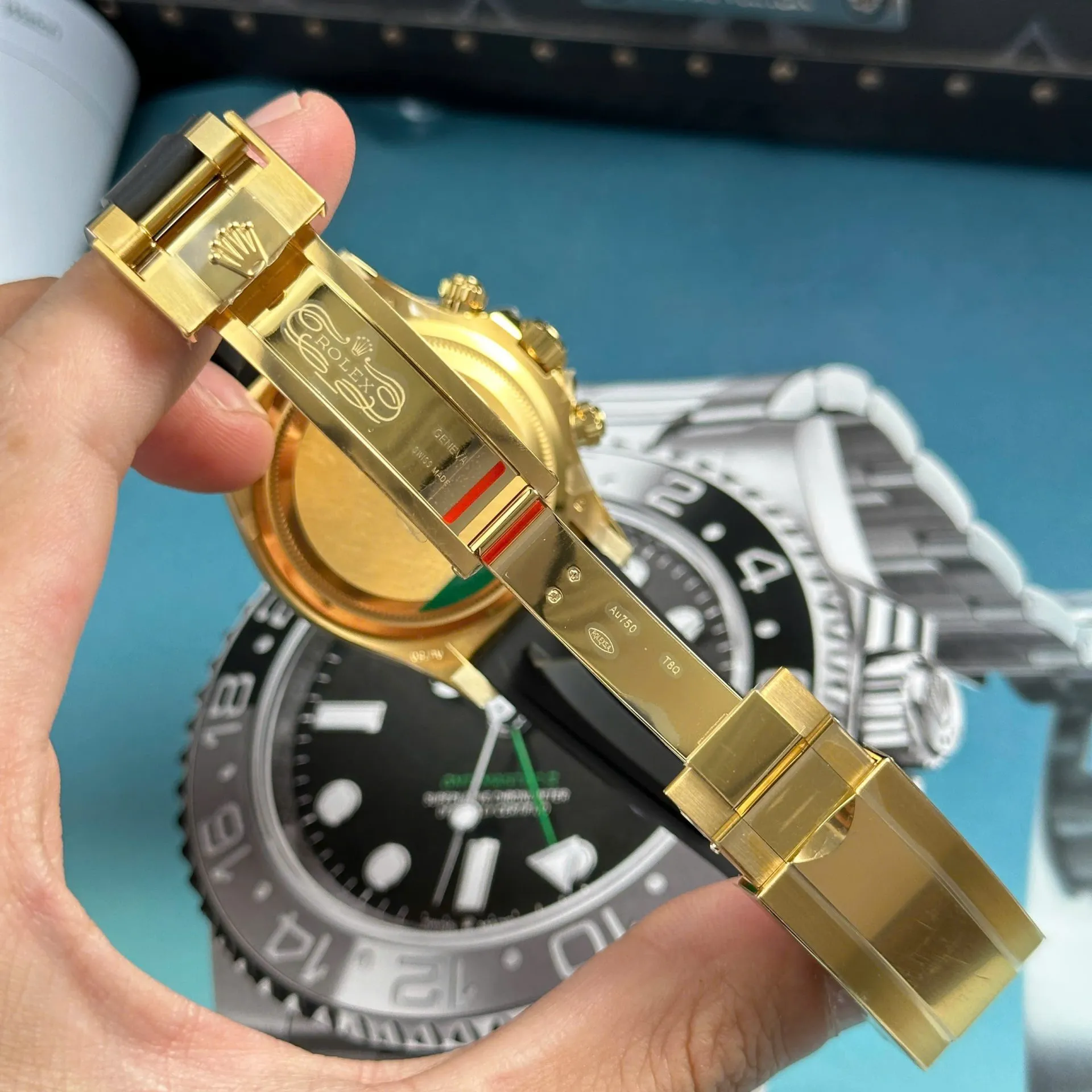 Superclone-Rolex-Daytona-40-mm-126518LN-Tiffany-Dial-12.webp
