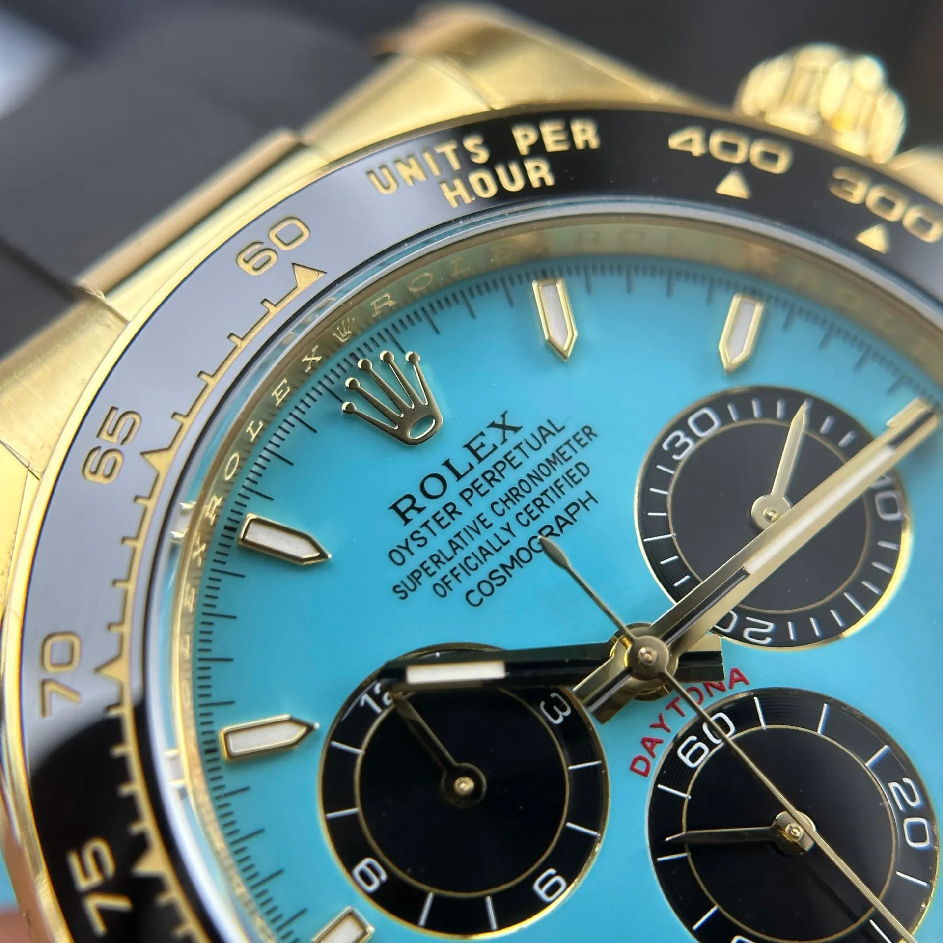 Superclone-Rolex-Daytona-40-mm-126518LN-Tiffany-Dial-8.webp