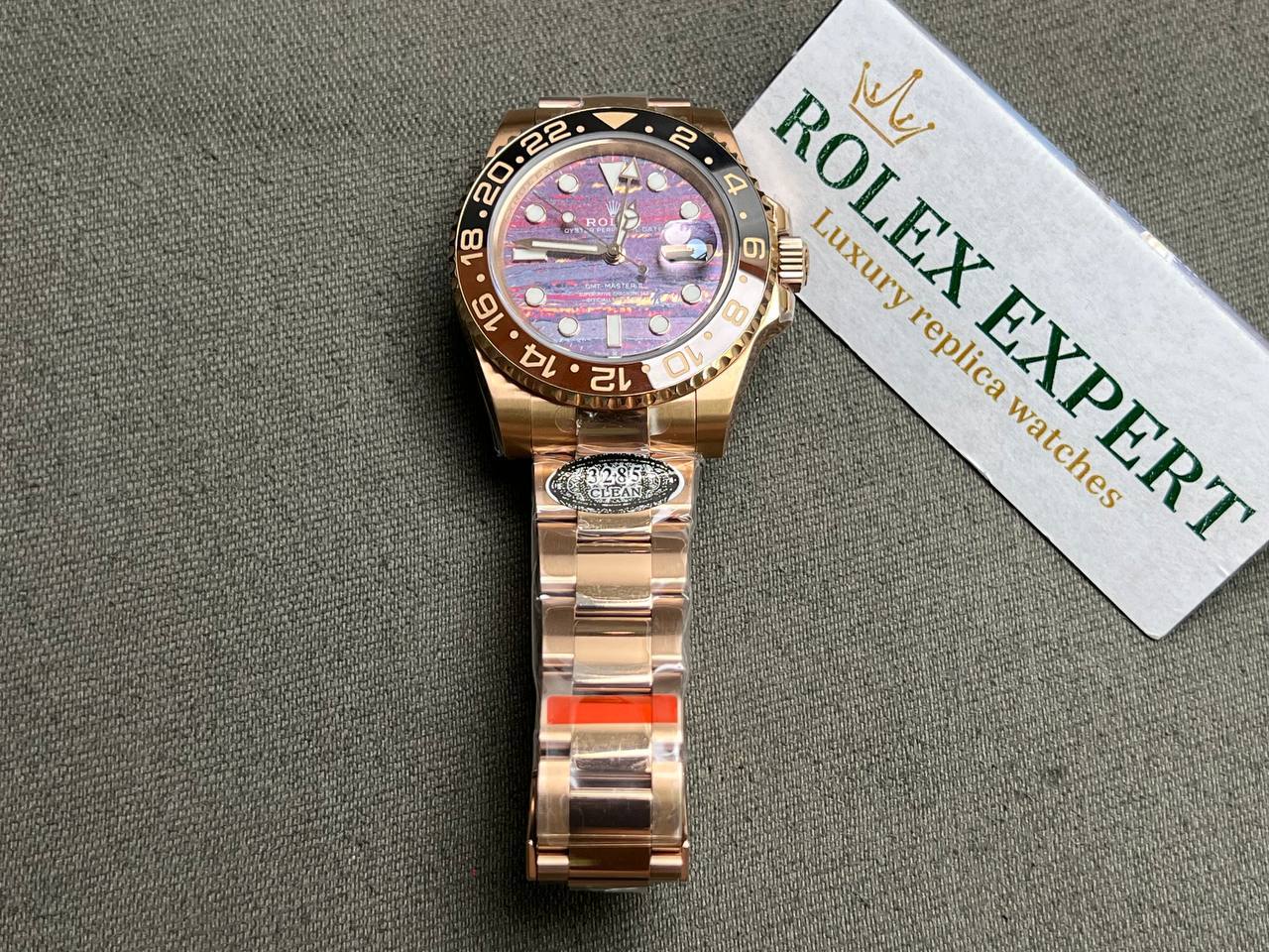 Superclone-Rolex-GMT-Master-II-40-mm-126715CHNR-Tiger-Iron-Dial-2.jpg
