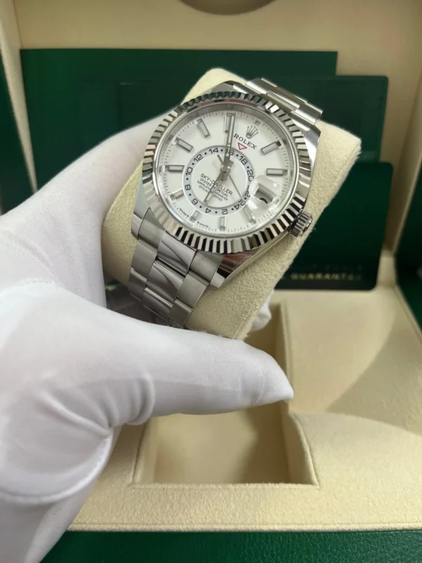 rolex-sky-dweller-white-index-dial-oyster-bracelet-336934-259839_1280x.webp