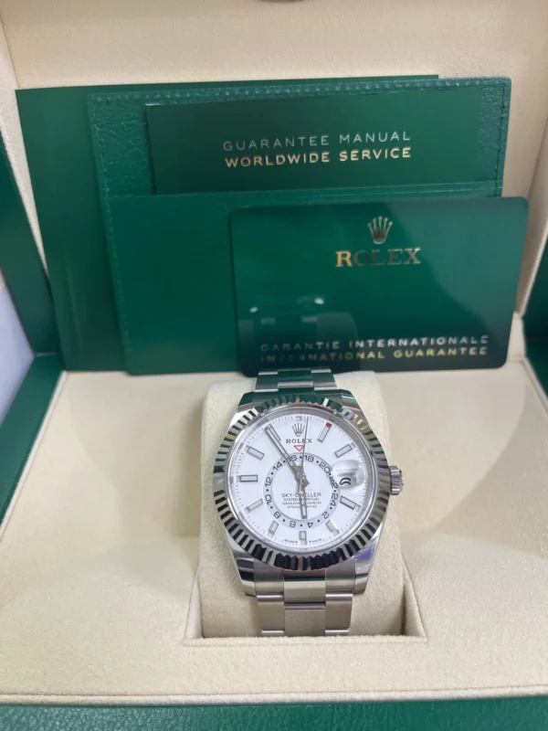 rolex-sky-dweller-white-index-dial-oyster-bracelet-336934-260630_1280x.webp