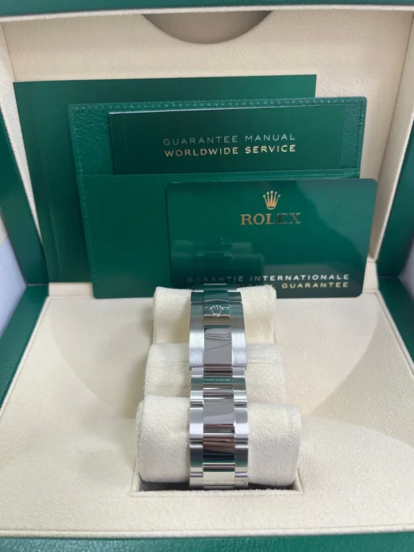 rolex-sky-dweller-white-index-dial-oyster-bracelet-336934-523614_1280x.webp